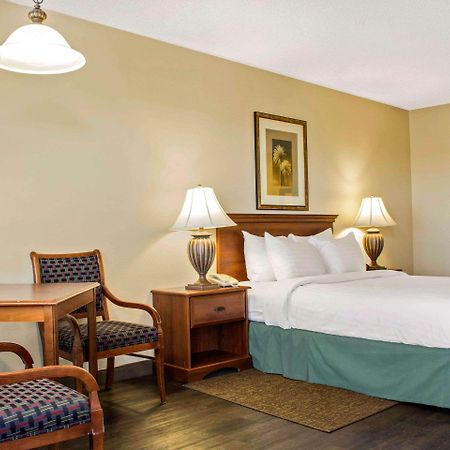 Quality Inn Benson I-10 Exit 304 Exteriör bild