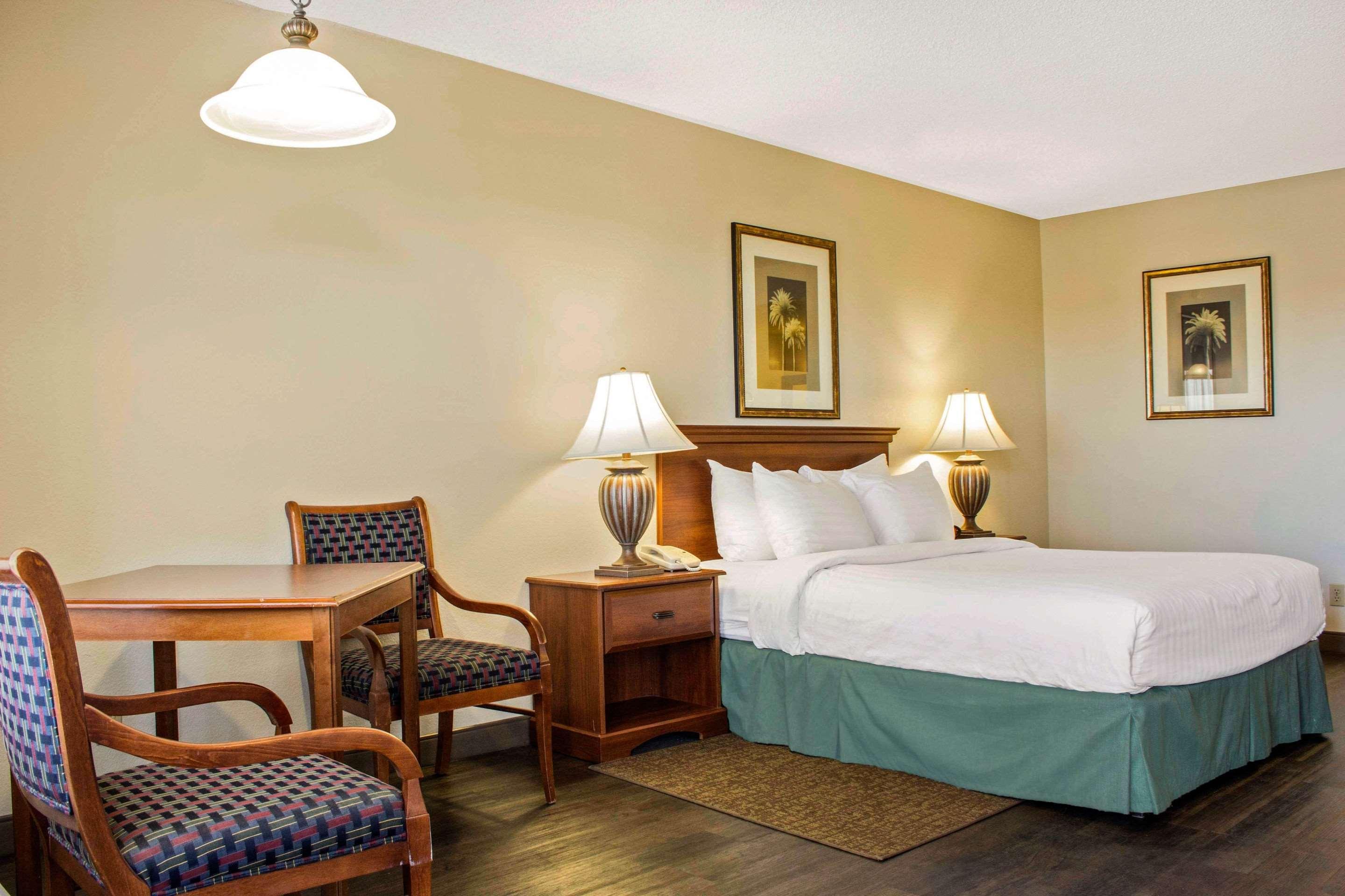 Quality Inn Benson I-10 Exit 304 Exteriör bild