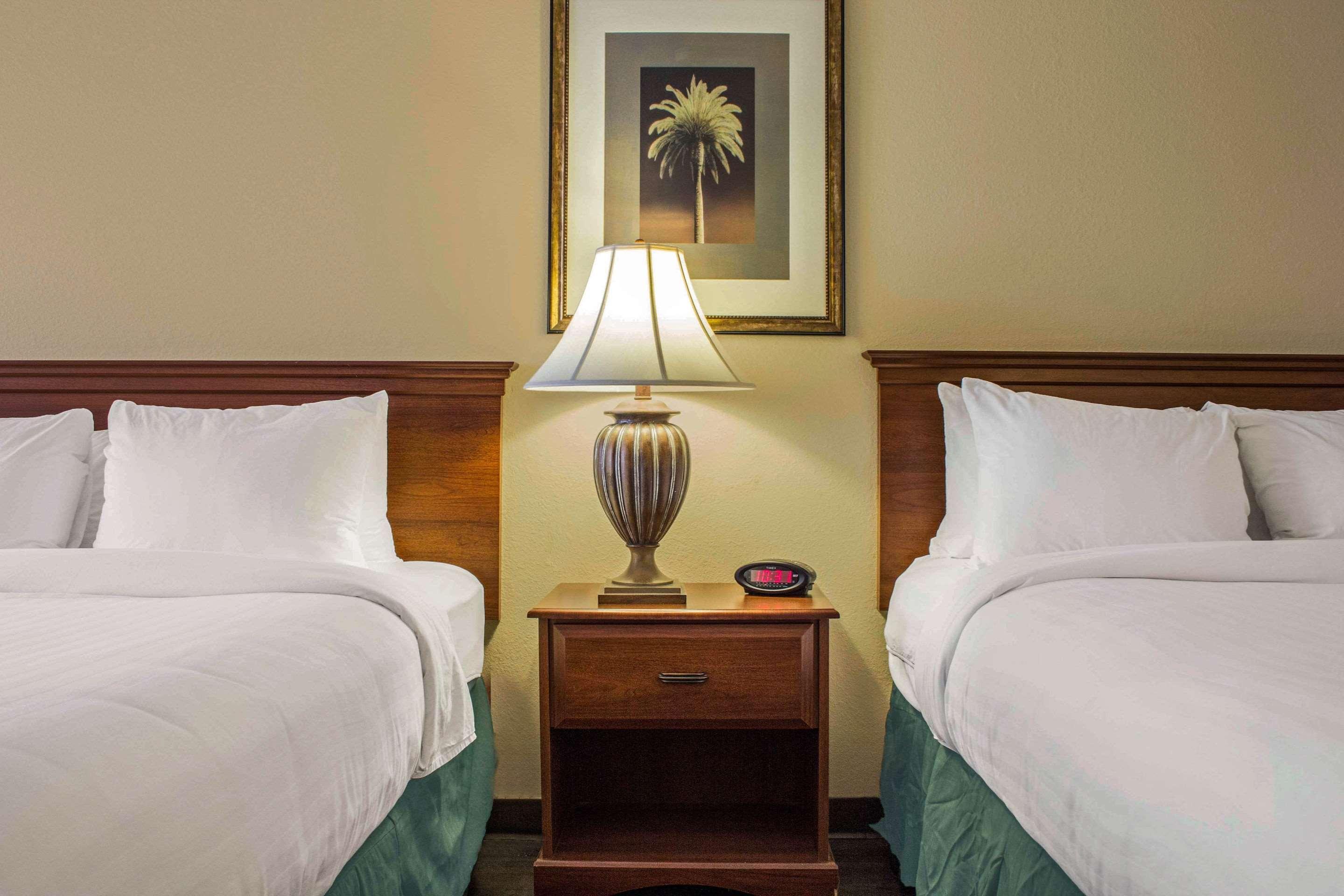 Quality Inn Benson I-10 Exit 304 Exteriör bild