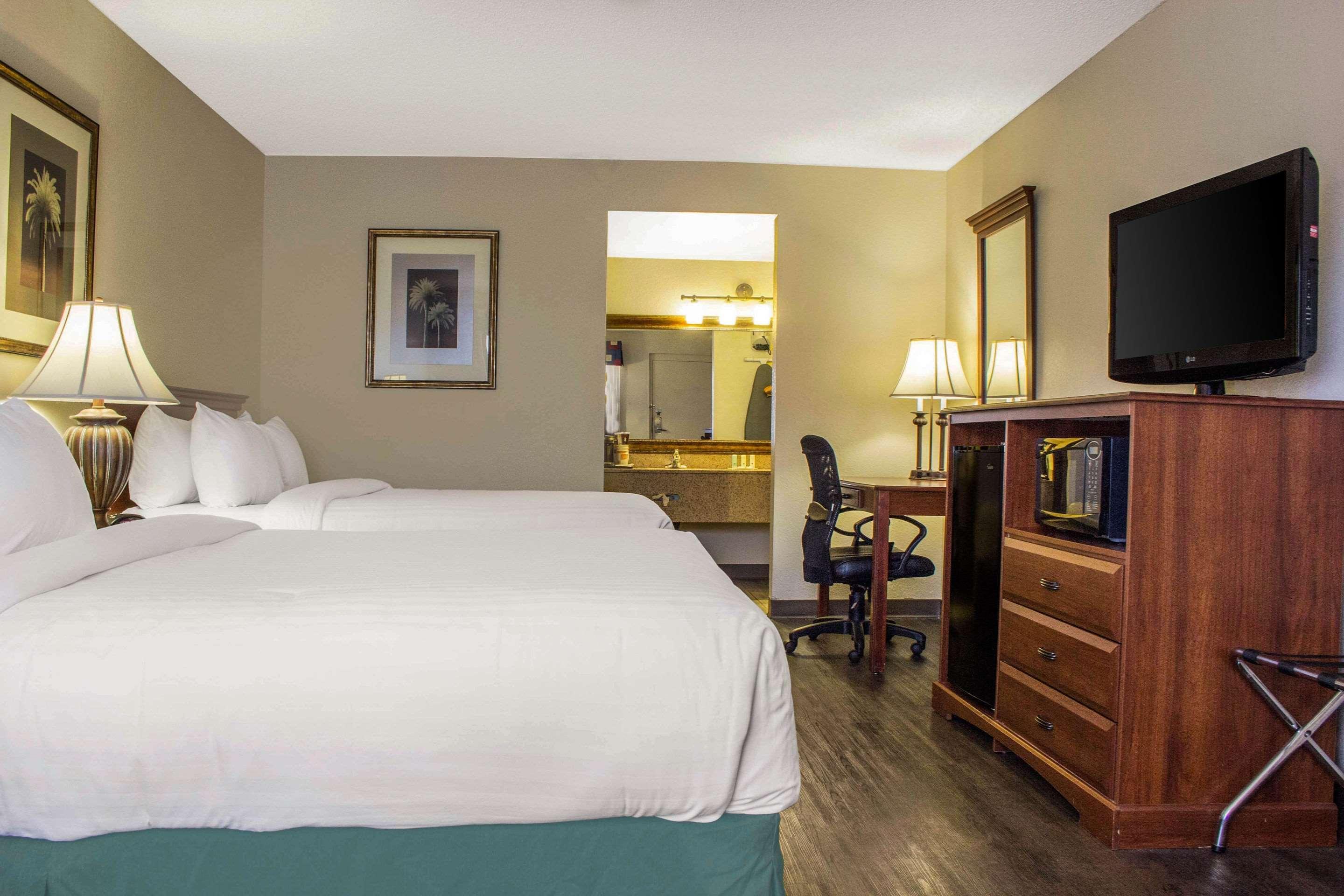 Quality Inn Benson I-10 Exit 304 Exteriör bild