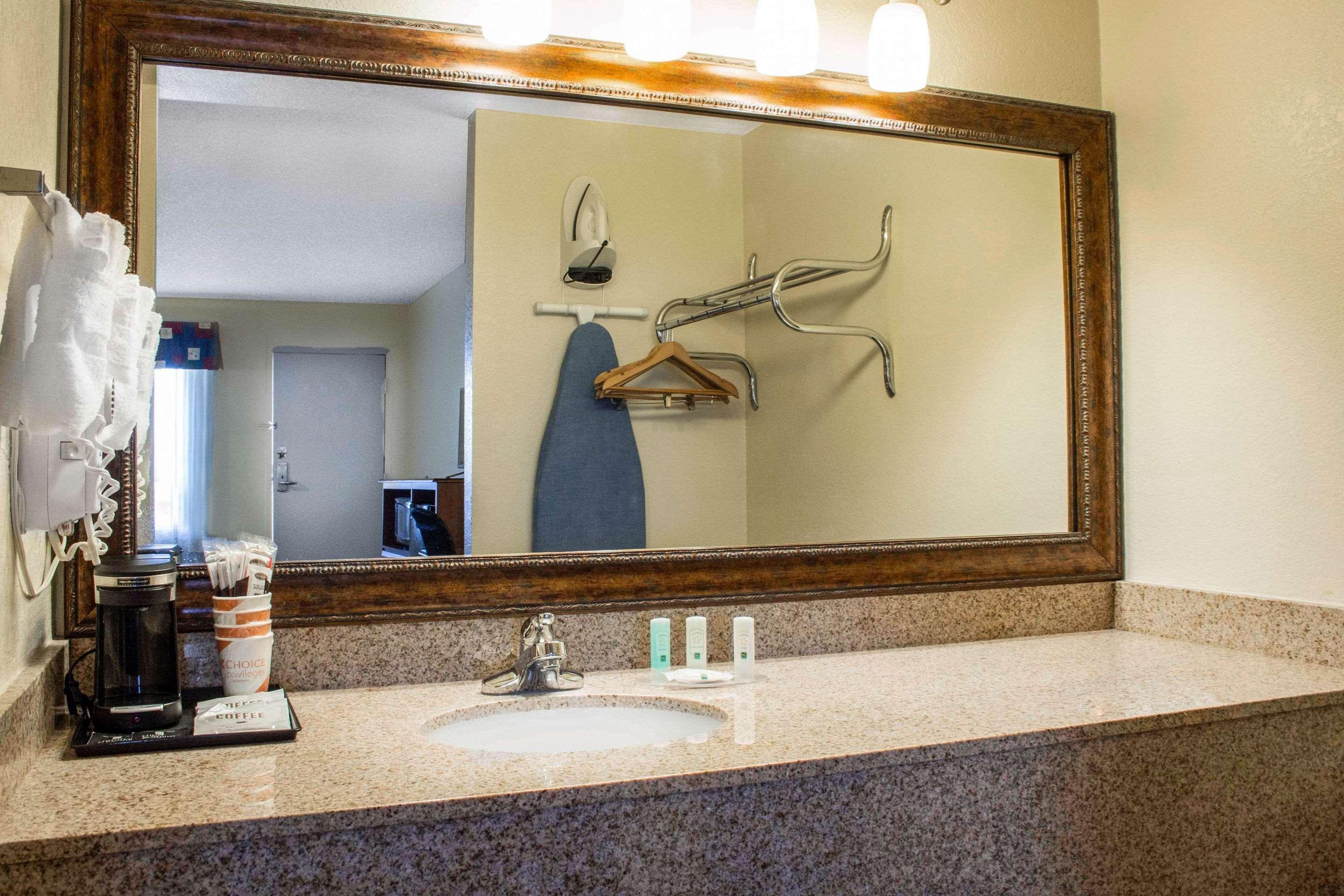 Quality Inn Benson I-10 Exit 304 Exteriör bild